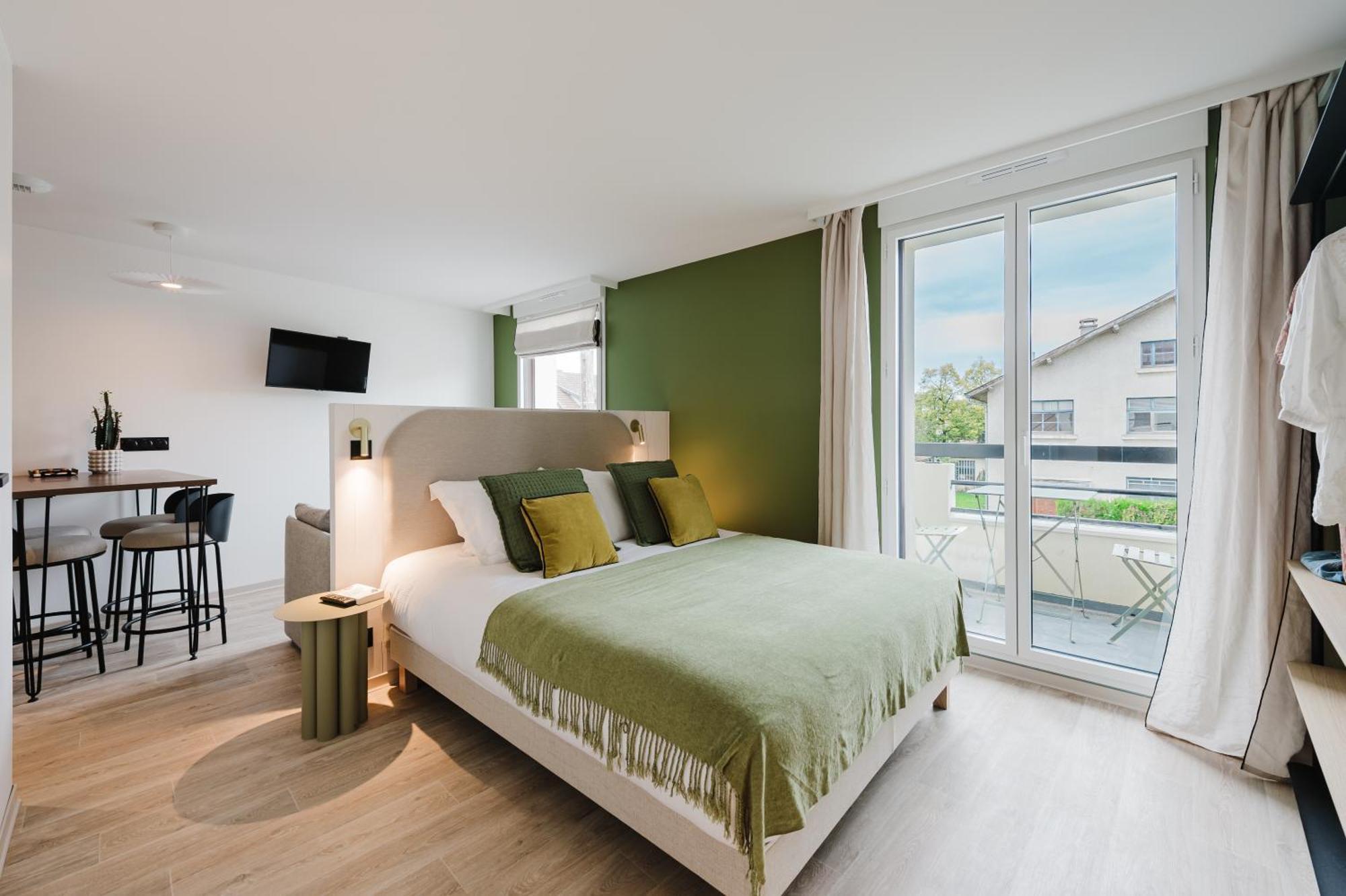 Appart Hotel Neostelia Annecy Bagian luar foto