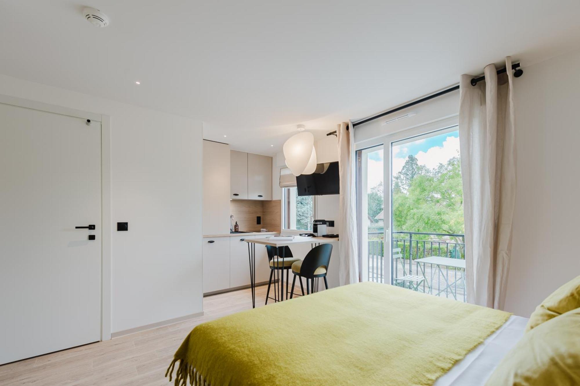 Appart Hotel Neostelia Annecy Bagian luar foto
